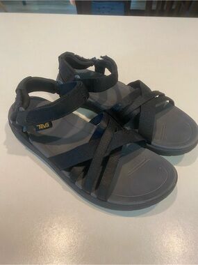 TEVA SANBORN STRAPPY ADJUSTABLE HIKING SPORT WALKING BLACK SANDAL WOMENS SZ 9